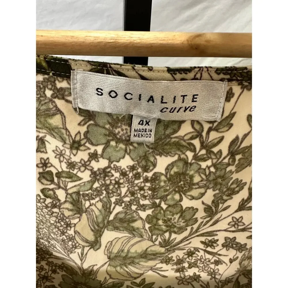 Socialite Curve Boho Floral Green Relaxed Top Size 4X Cottagecore - Picture 3 of 6